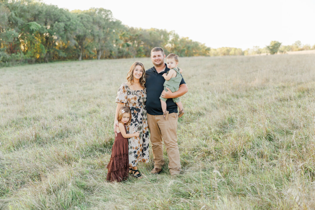 montevideo mn family session at sunset