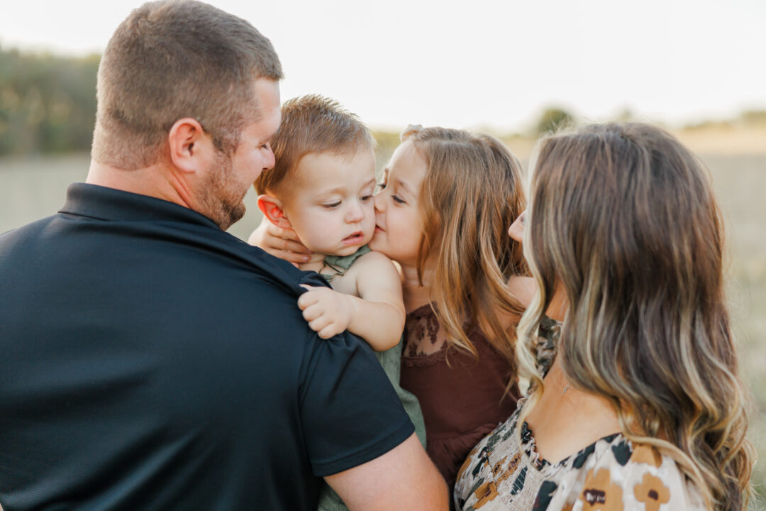 montevideo mn family session at sunset