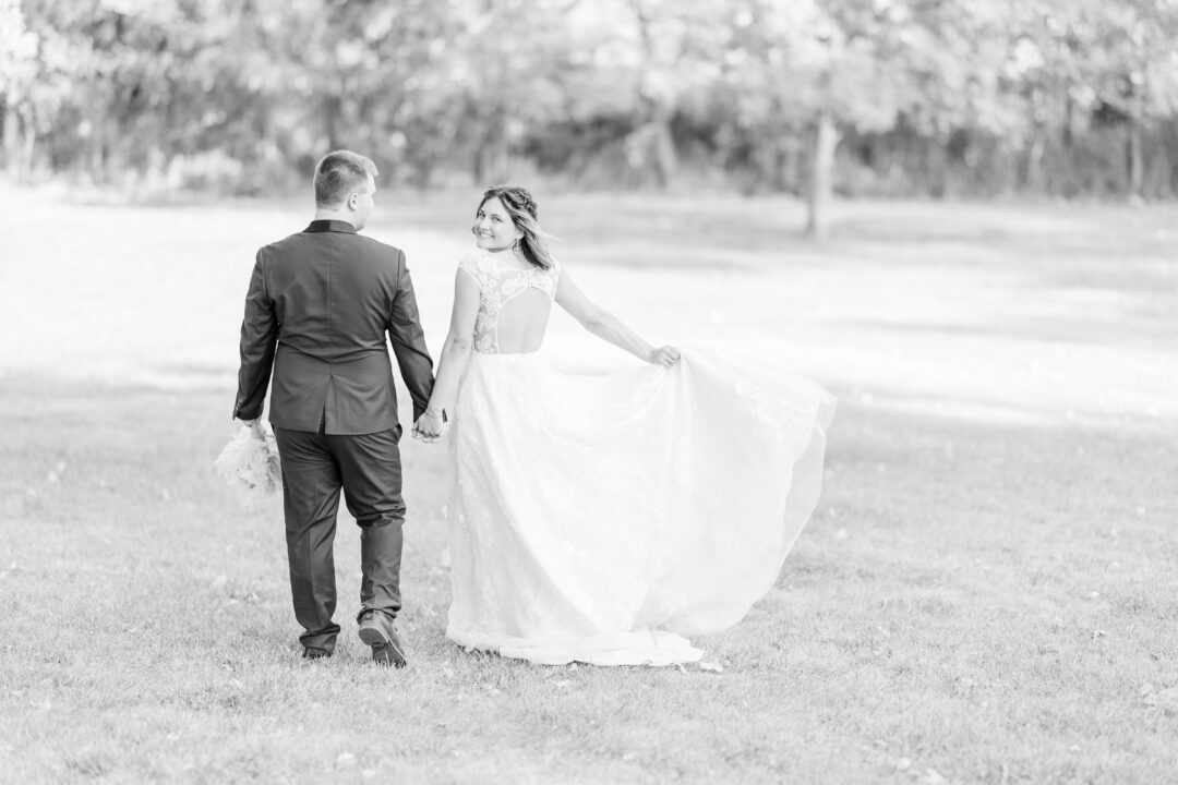 bridal portraits of couple at buffalo ridge resort in gary sd