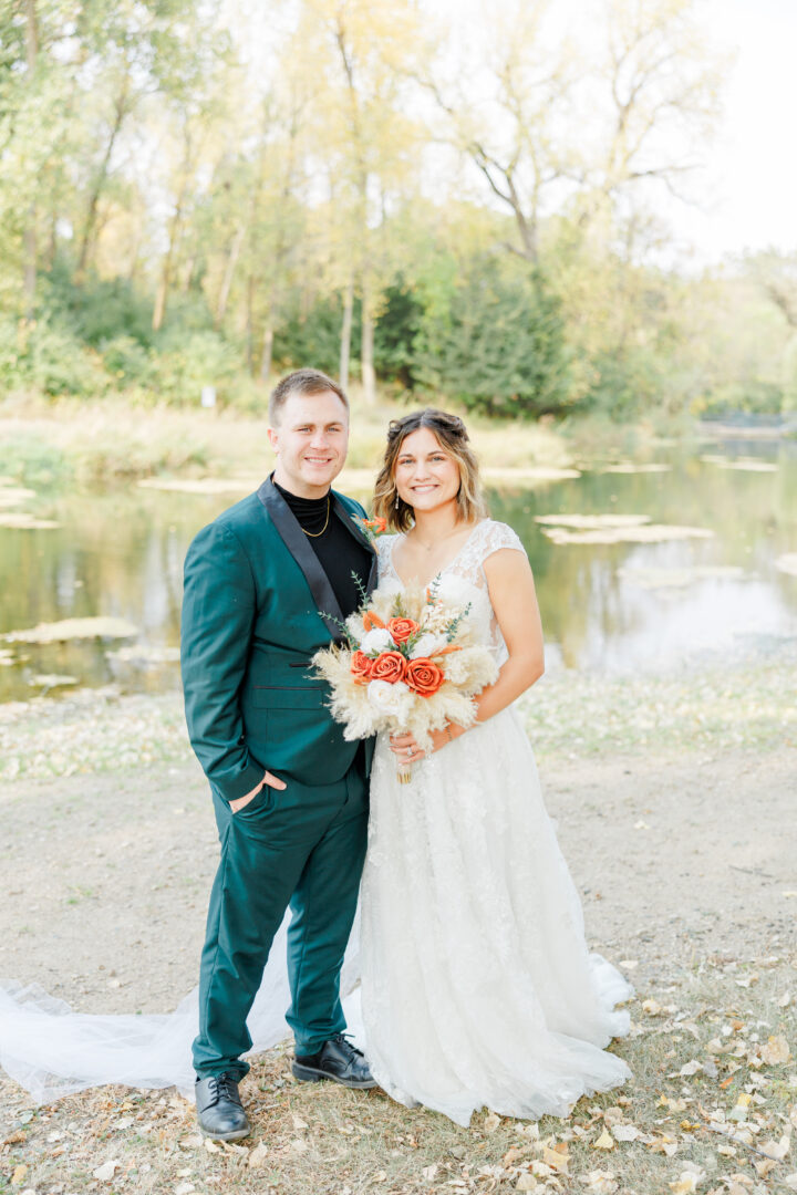 bridal party portraits of couple at buffalo ridge resort in gary sd