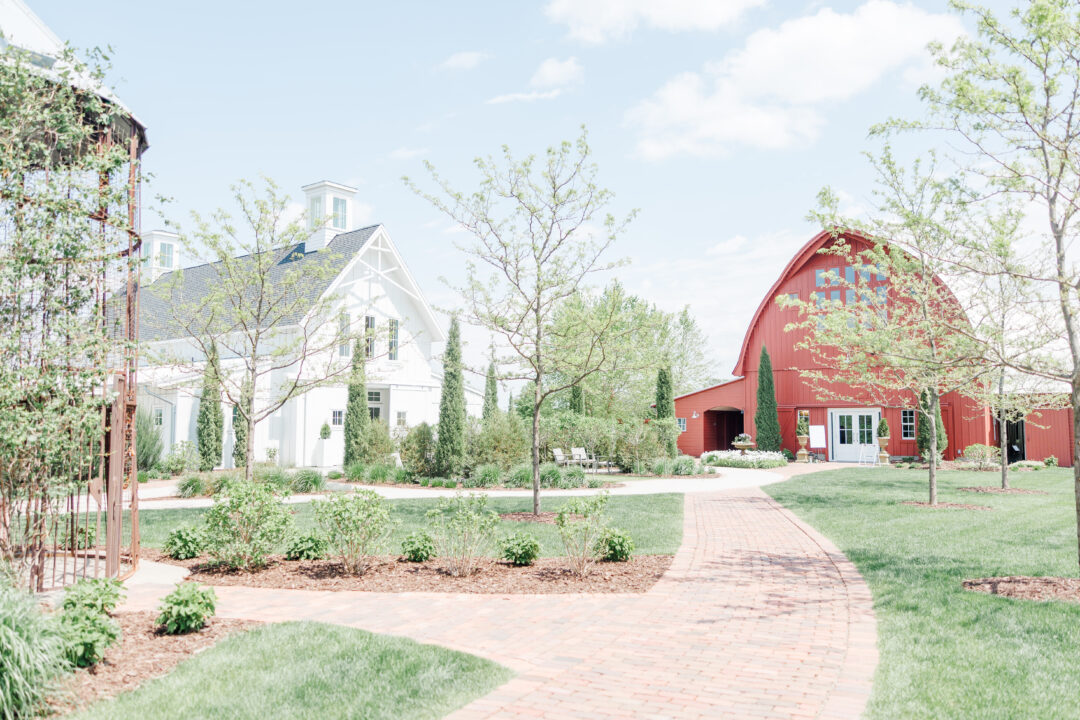 Redeemed Farm Wedding MN