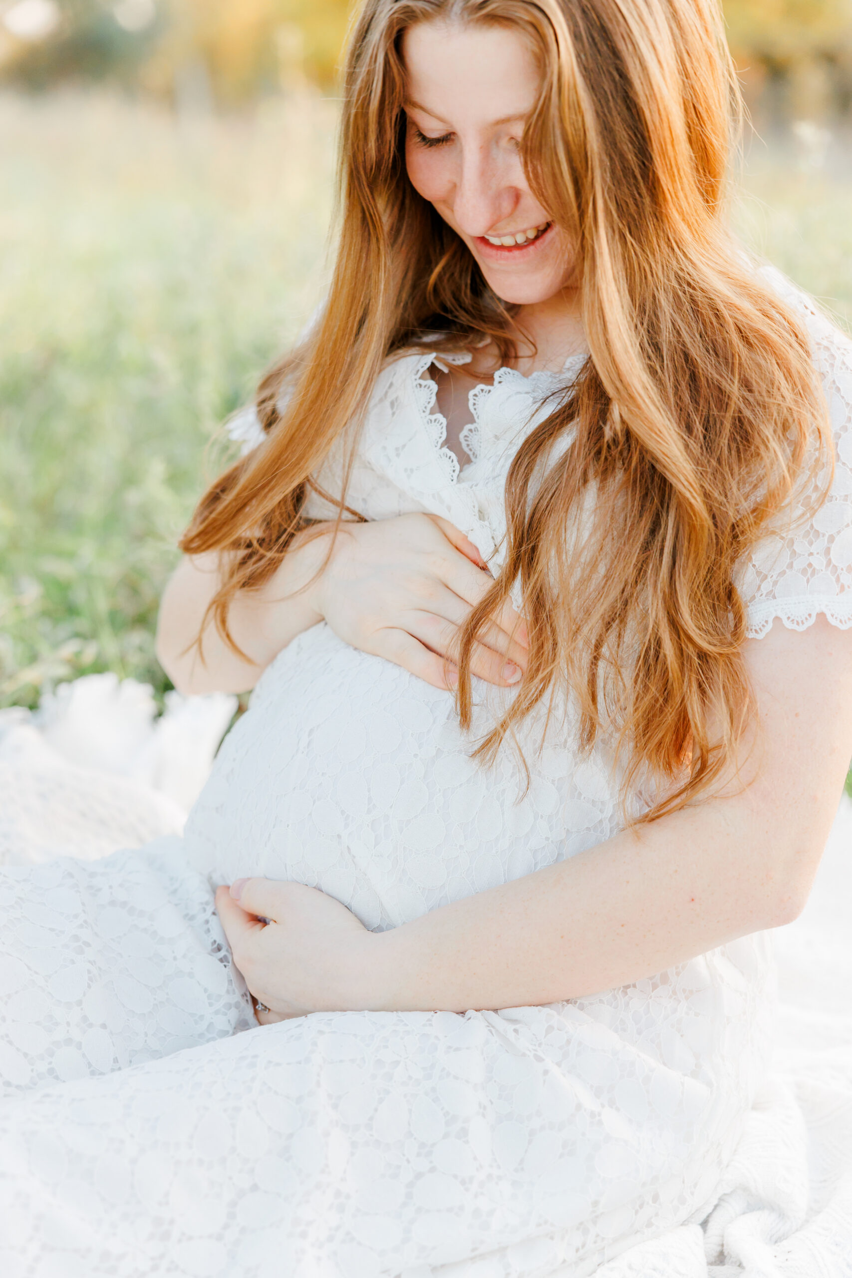 hay bale maternity session